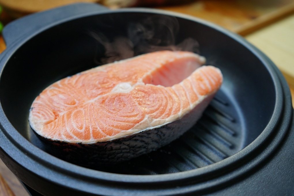 全炭鍋,全炭鍋料理,烤魚,烤鮭魚,燜烤鮭魚 @Amanda生活美食料理